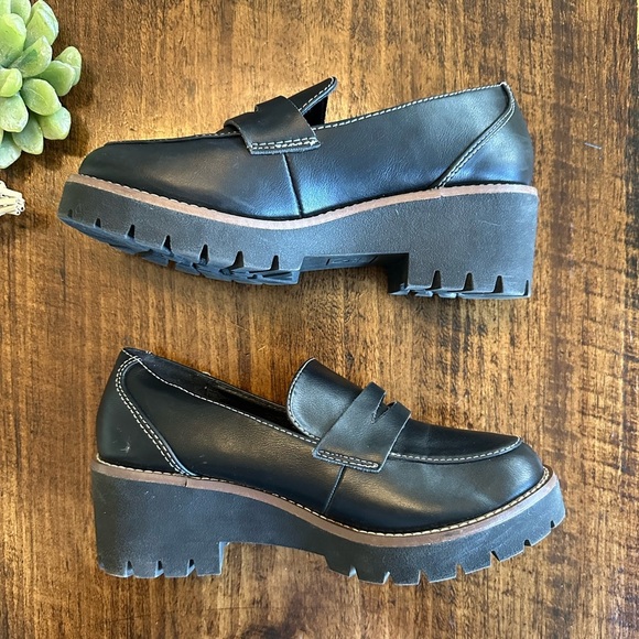 Blondo | Daina Lug Wedge Sole Genuine Leather Loafer, Black, Size 8 - Picture 3 of 8